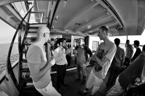 Engaging conversation on the fjord. From left to right: Manfred Mudelsee, Iacopo Longo, Ilya Pavlyukevich, Kevin Bulthuis, Usman Mirza, Pablo Rodriguez Sánchez, Sebastian Bathiany and Ismael Maroto Camarena.